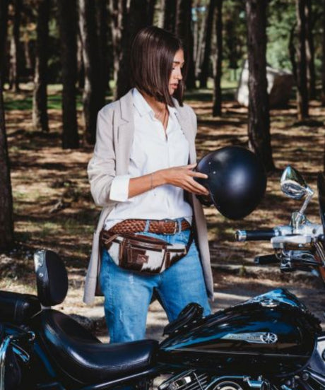 Cowhide belt bag photoshooting