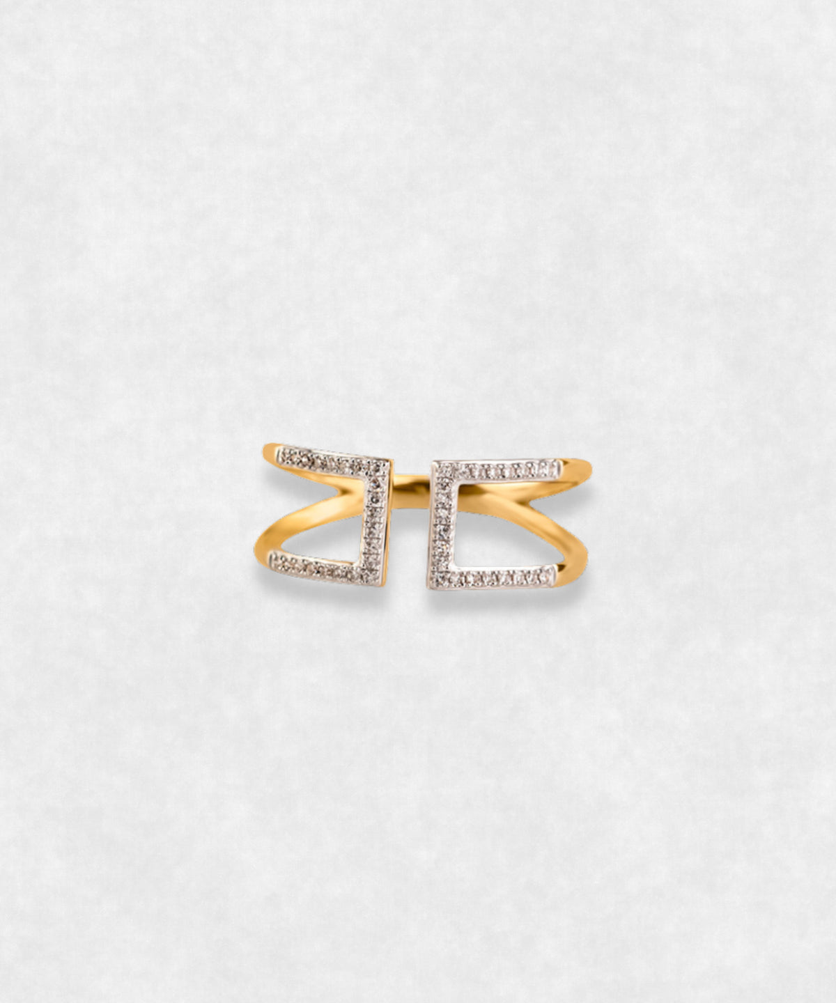 The Path, Horizontal view Natural and thical diamonds, gold 18k Ring