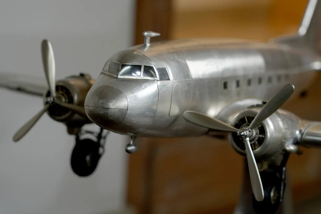 DAKOTA DC3 FRONT VIEW