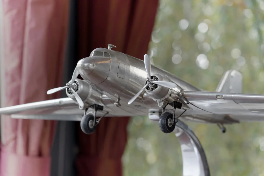 DAKOTA DC3 ON STAND