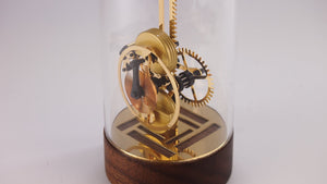 Mechanical oscilloglass Close up movement part